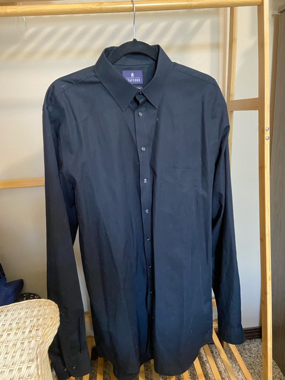 Stafford Black Long-Sleeve Button-Down Dress Shirt